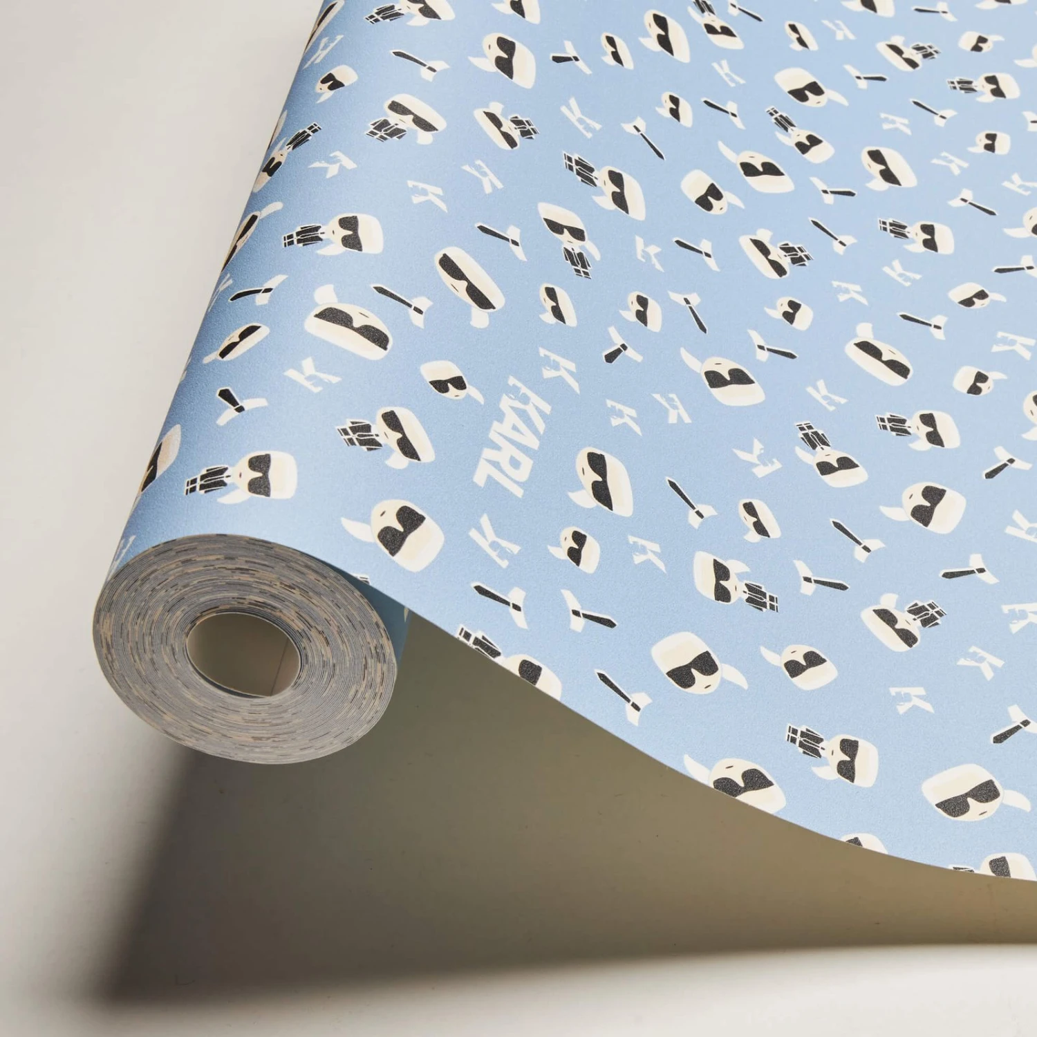 A.S. Creation Karl Lagerfeld Designer Vliestapete Sonnenbrille Comic 2 A.S. Creation Karl Lagerfeld Designer Vliestapete Sonnenbrille Comic - Image 2